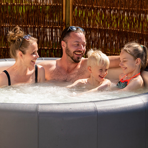 sommerlandsj-overnatning-feriehytte-shelter-sommerhus-sommerferie-staycation-visitodsherred-desj-destination-sjaelland-sommerland-familie-kvalitetstid-hyggestunder-grineflip-naervaer-stor-hytte-softub-spa.jpg